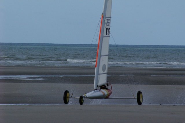  Entrenamiento de competición de navegación en arena en el 62 